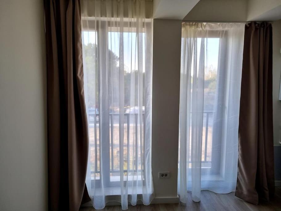 Apartament Cwa 1 Aeroport Otopeni Zewnętrze zdjęcie